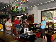 NBC栏目组取材更香茶业    报道中国茶