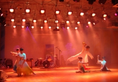 更香茶艺表演队奥运村内专场表演