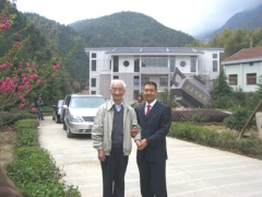 农学家方悴农考察武义更香公司